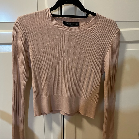 Light pink textured long sleeve - Picture 2 of 2